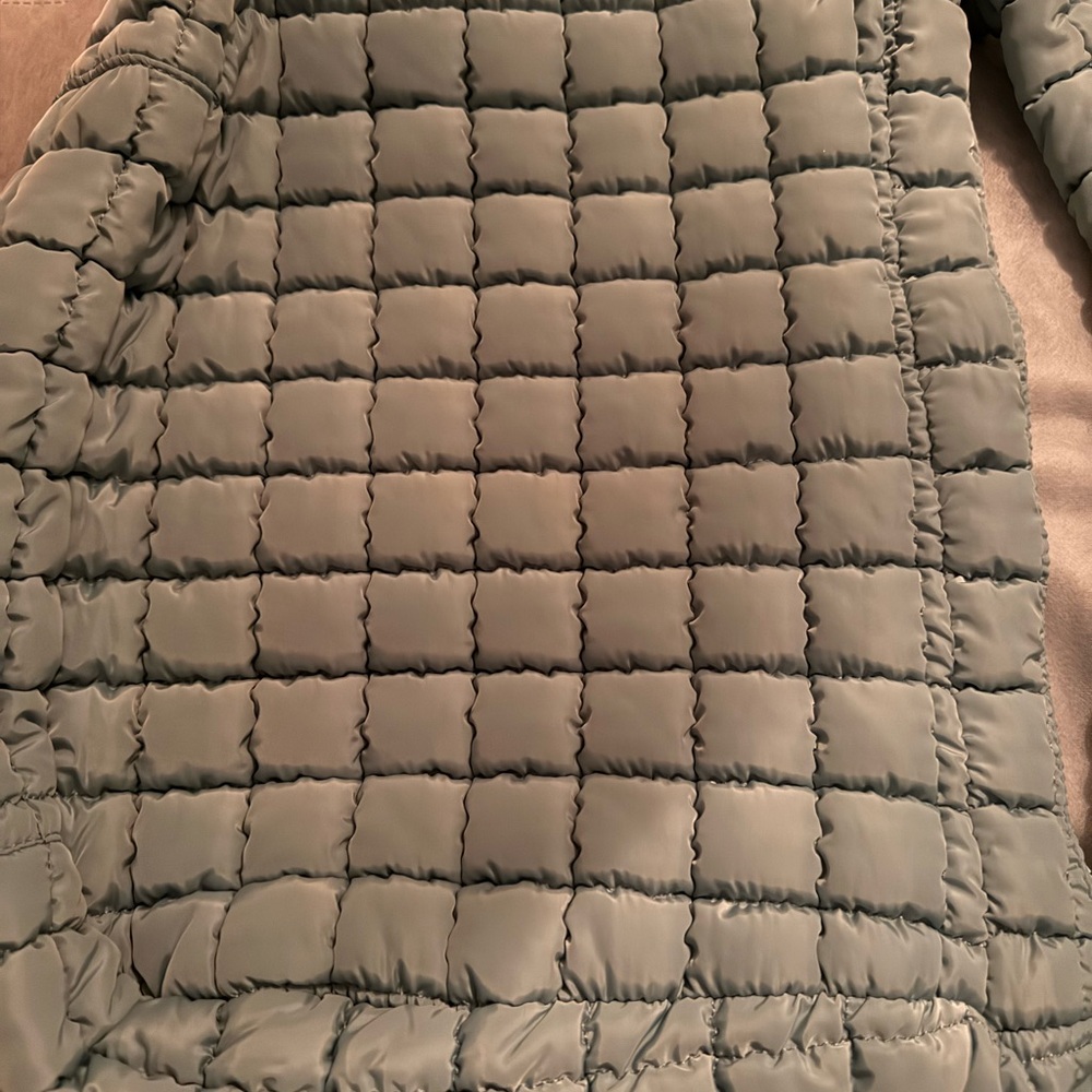 Free People puffer purse!